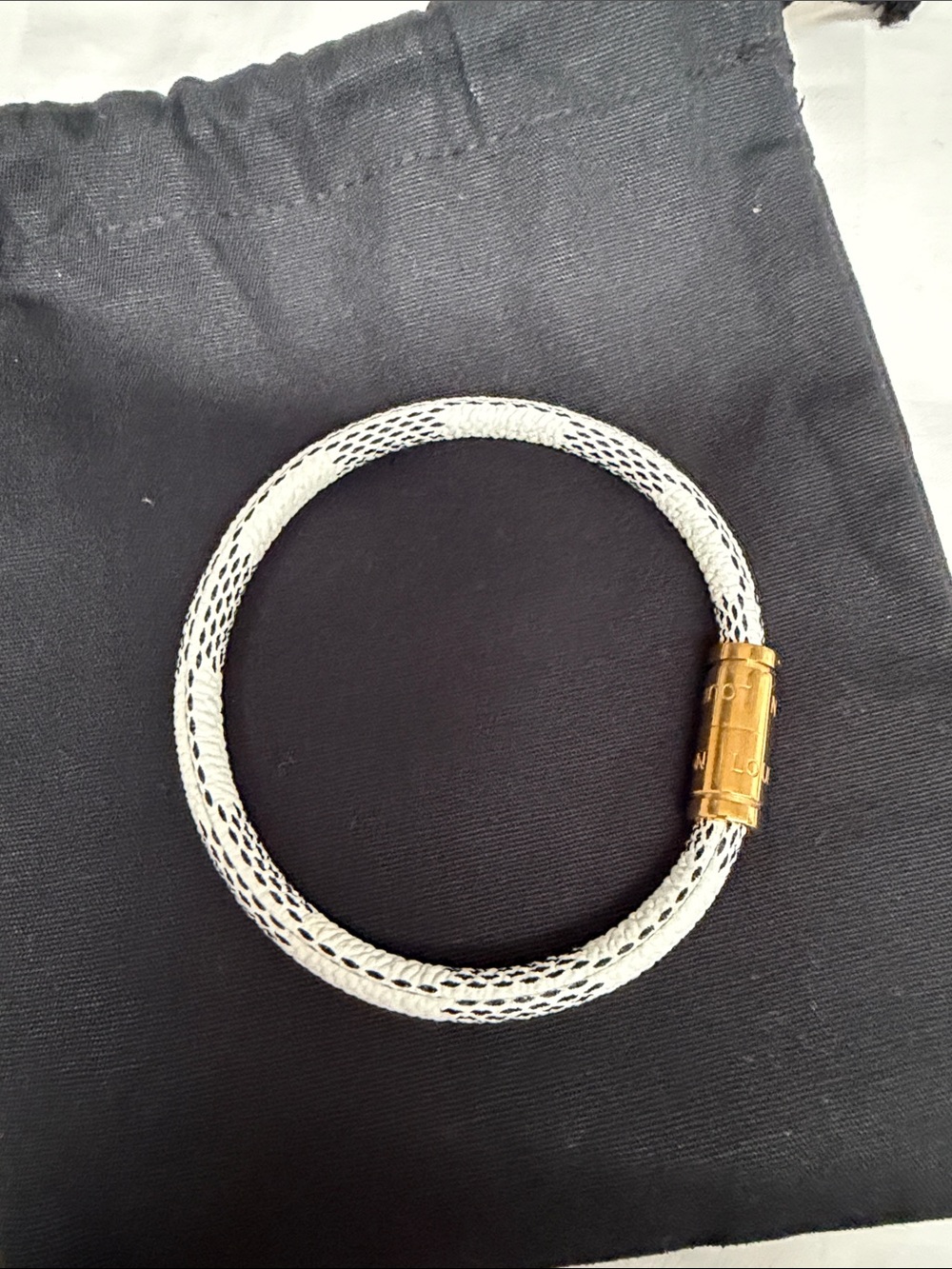 White Mesh Bracelet with Gold Tone Magnetic Clasp